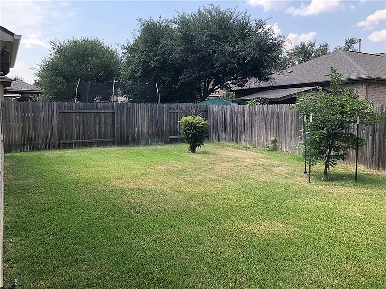 2684 Salorn Way — Photo 15