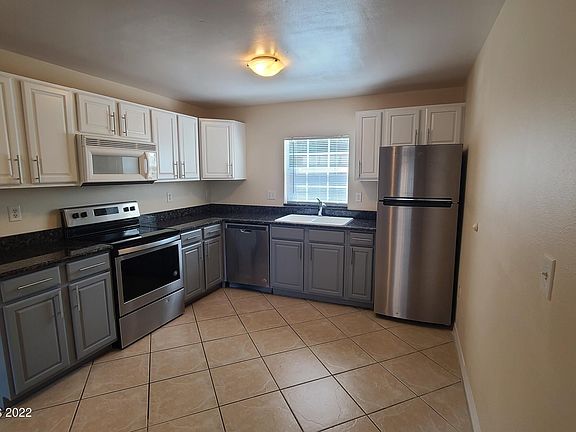 4th image of 193 Cambridge Ln #193