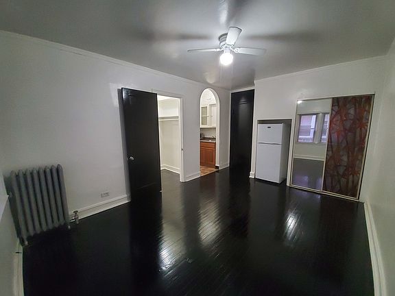 4th image of 834 W Fullerton Ave APT 5
