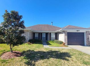 39 Cobblestone E, Houma, LA 70360