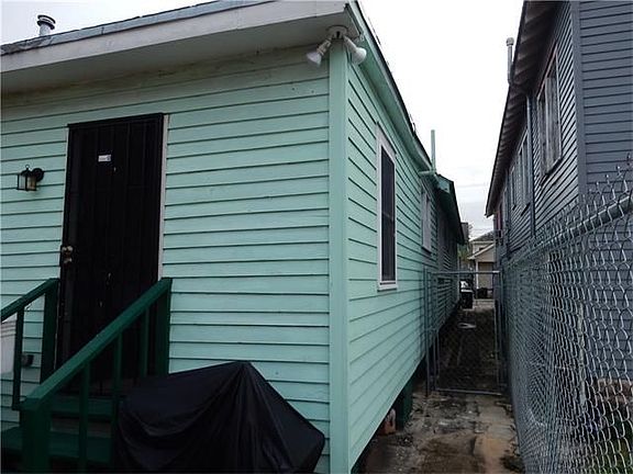 4th image of 3004 Republic St