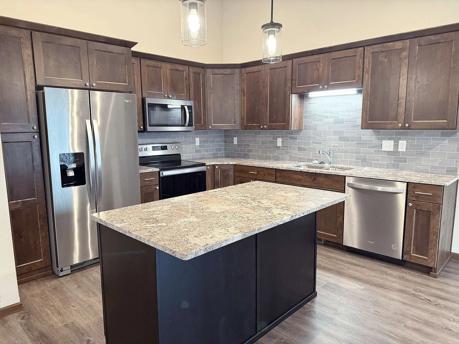 Southridge Townhomes — Photo 4