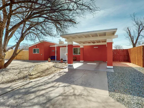 10816 Candelaria Rd NE, Albuquerque, NM 87112