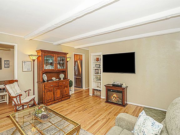 5th image of 37 Harper St