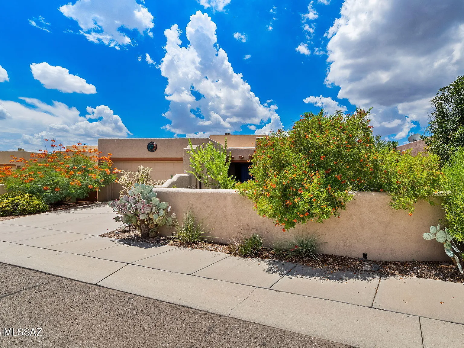 3 bed, 2.0 bath, 1950 sqft, $2,850 — Photo 3
