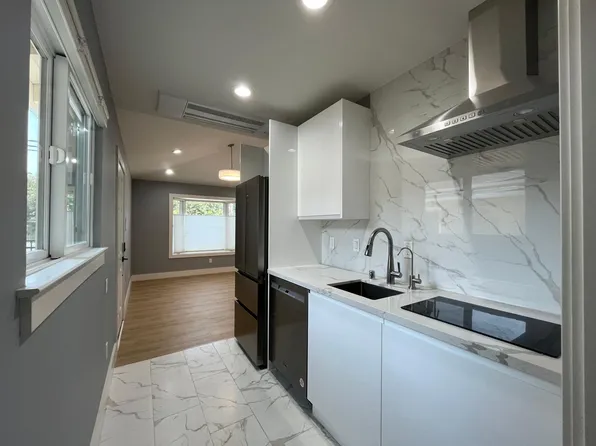 1527 Miramonte Ave, Mountain View, CA 94040