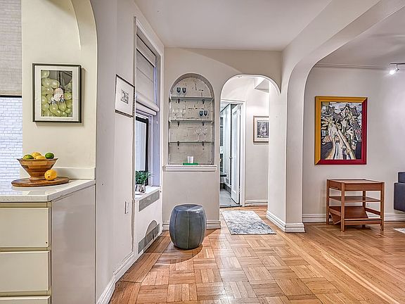 5th image of 225 W 25th St APT 1C