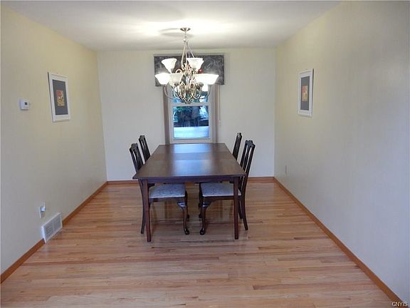2nd image of 405 Emann Dr