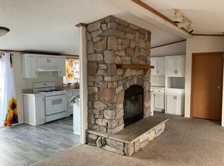 194 Monticello Dr, Potterville, MI 48876