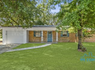 2121 Alice Dr, Biloxi, MS 39531