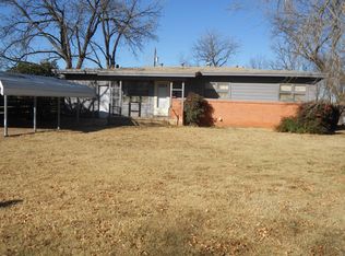 306 Laurel Dr, Winters, TX 79567