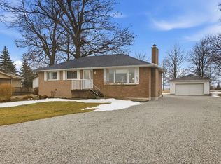 13132 Walker Side Rd, Essex, ON N8M 2X6
