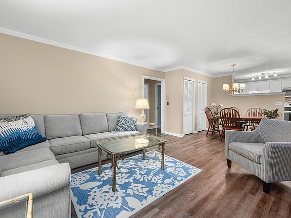 5th image of 14 Harold Street APT 4E