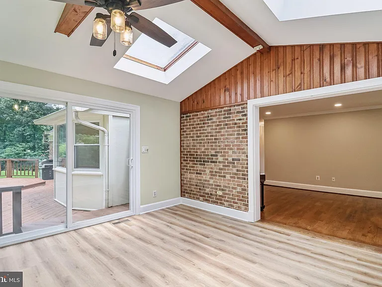 7518 Old Dominion Dr — Photo 21