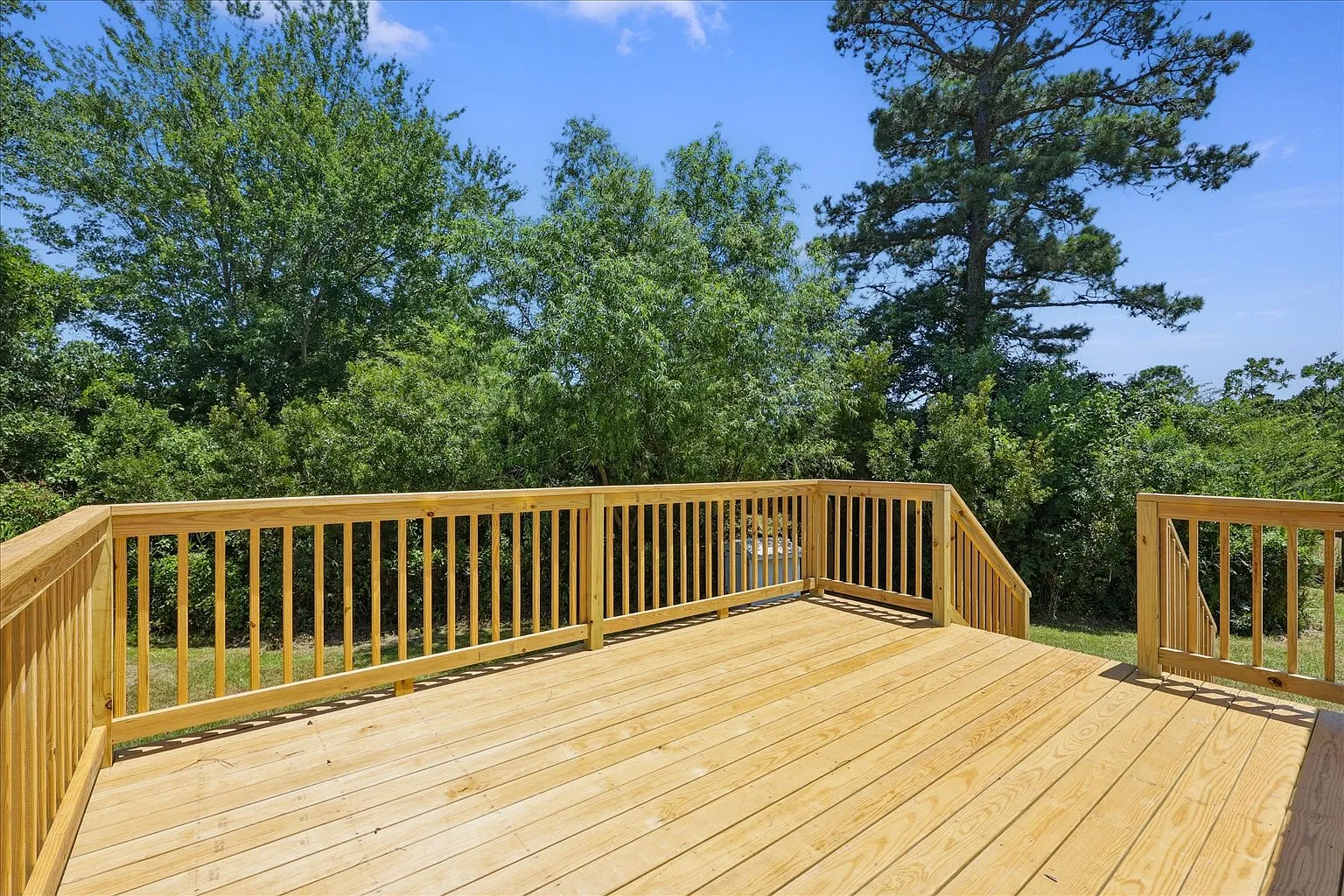 3 bed, 1512 sqft, $2,000 — Photo 3