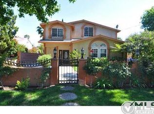 15206 Hartsook St, Sherman Oaks, CA 91403