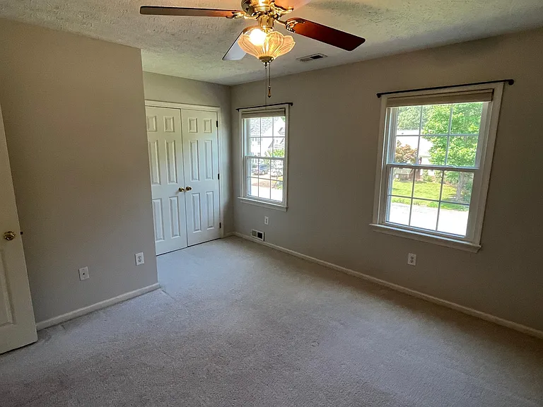112 Runaway Ln — Photo 17