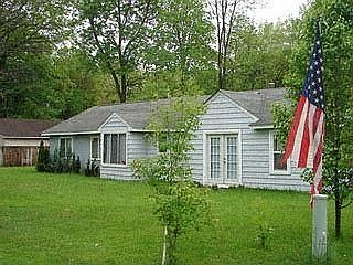 1st image of 1013 Forest Ave