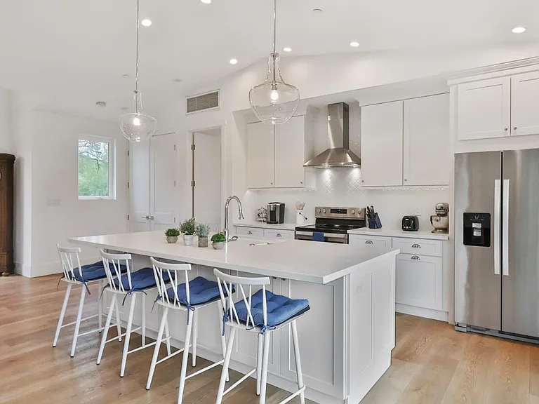 310 Rimrock Rd — Photo 12
