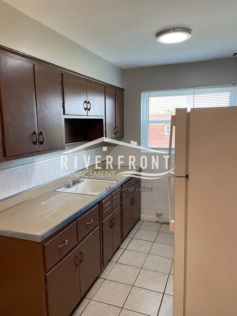 1 bed, 1.0 bath, 800 sqft, $725 — Photo 1