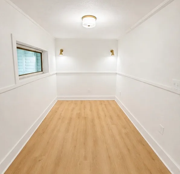 910 Highland Ave — Photo 11