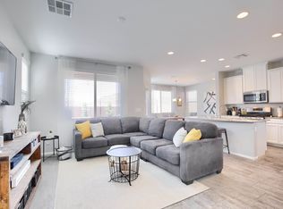 903 Earth Luster Rd, Spring valley, NV 89178