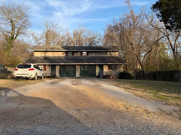 1360 Davis Ln, Batesville, AR 72501