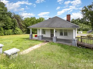 706 E D St, Newton, NC 28658