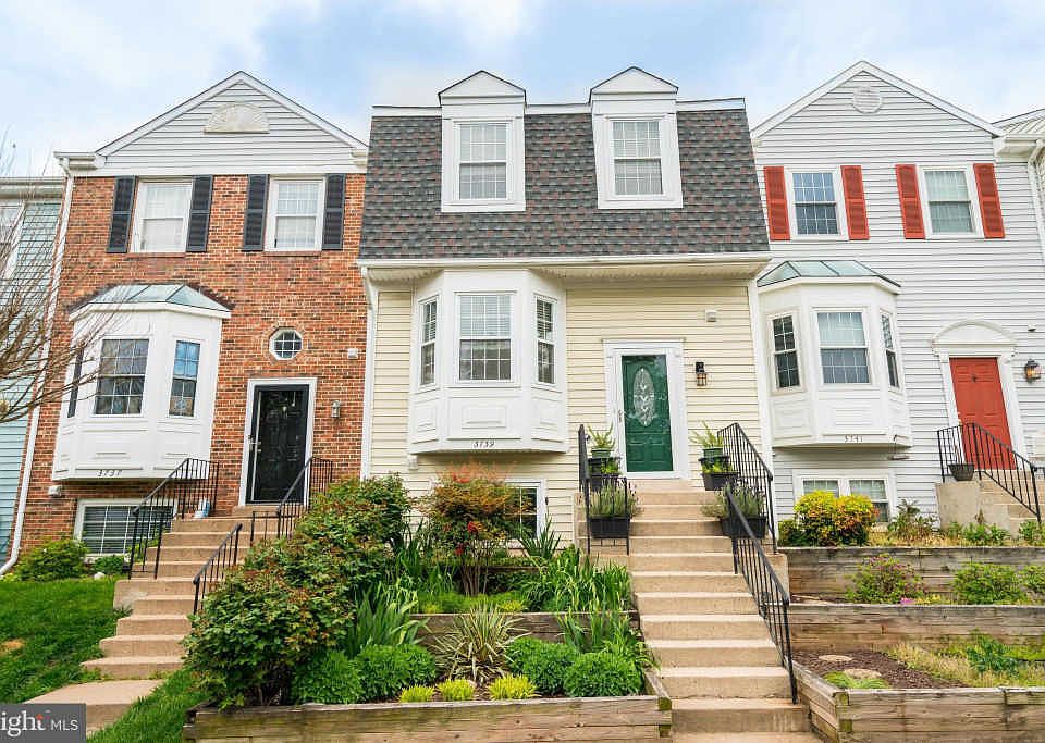 1st image of 3739 Broomsedge Ct