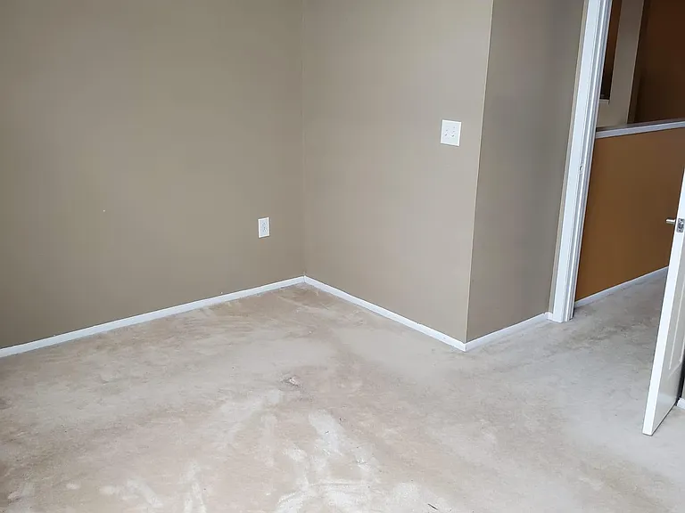 1324 Franford Dr — Photo 23