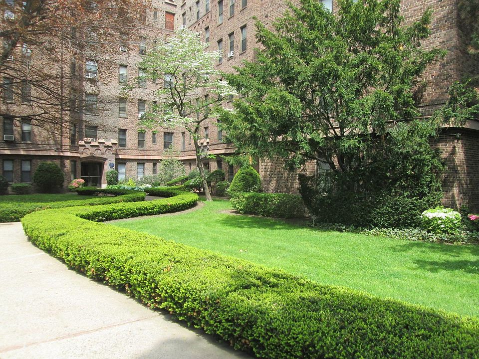 2nd image of 531 E Lincoln Ave APT 6F