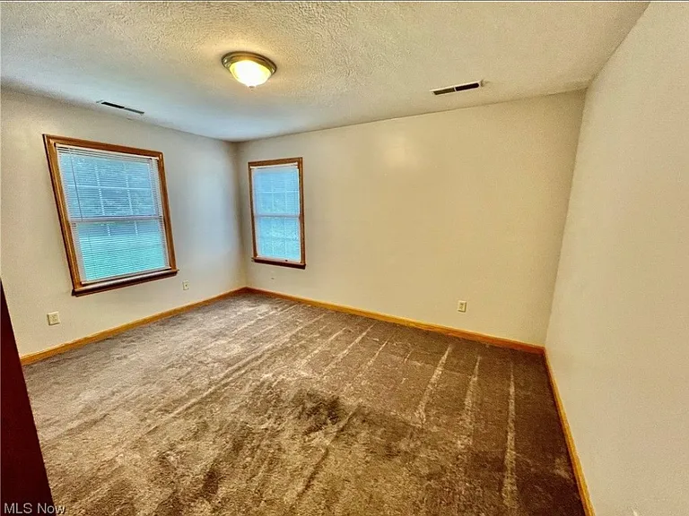 2919 Cliftmont Ave NE — Photo 15
