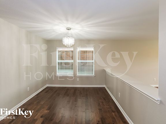 5th image of 1809 Turtledove Dr