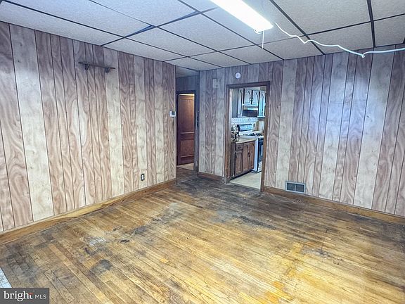 5th image of 7102 Martell Ave