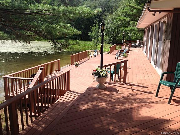 5th image of 238 Lakeview Drive Road