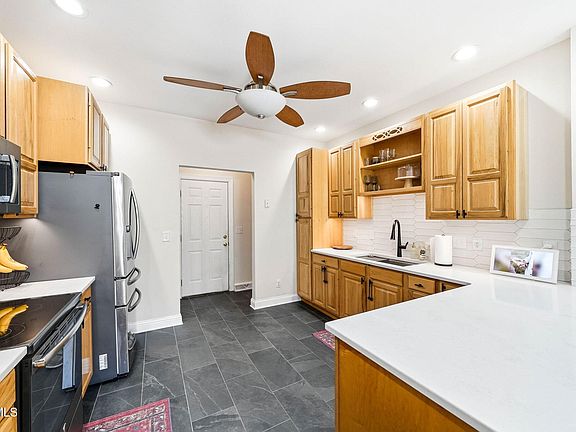 5th image of 163 Dean Archer Rd