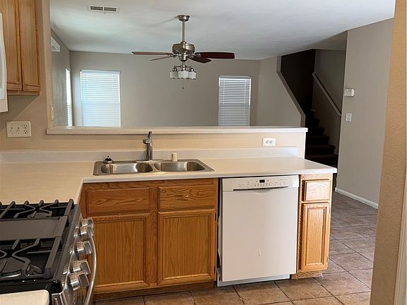 4th image of 1271 Orange Meadow St Unit 1271