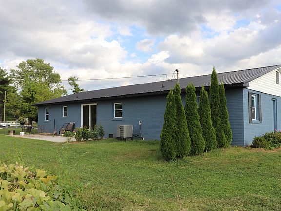 2nd image of 10978 Greenfield Ave