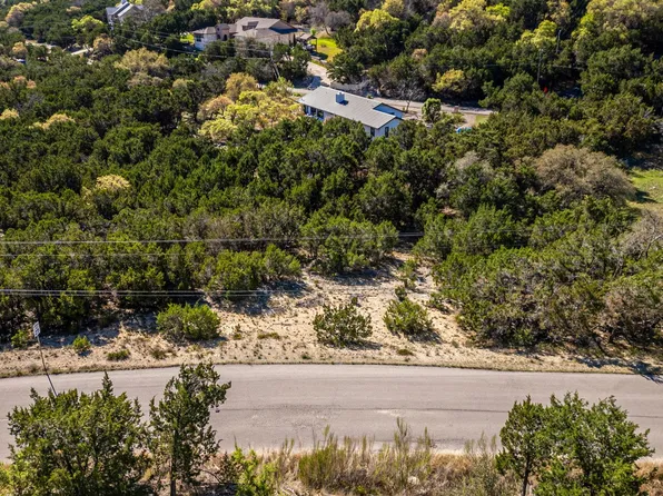 2711 Crosswind Dr, Spicewood, TX 78669