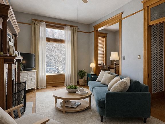 2nd image of 4110 N Southport Ave #1N