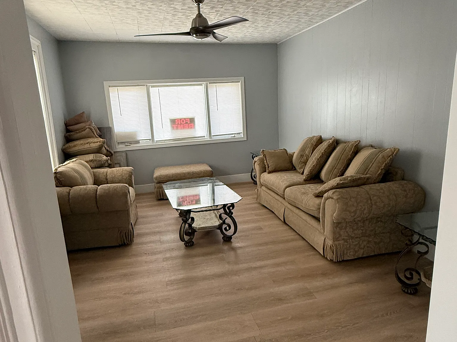 184 Caroline St — Photo 3