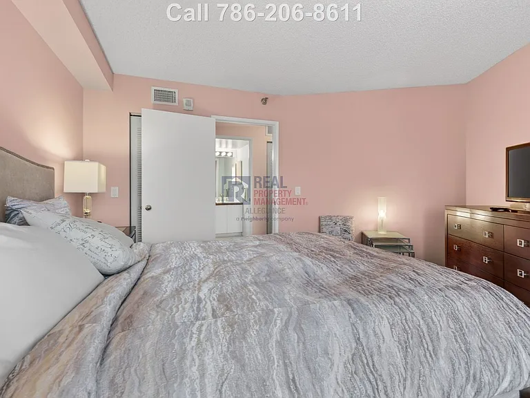 3400 NE 192nd St #1402 — Photo 22