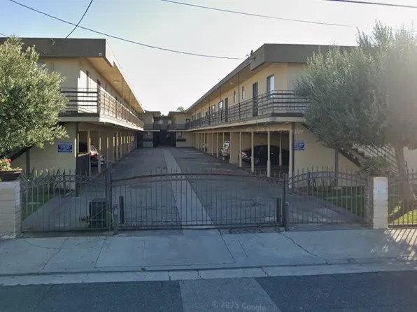1428 W 145th St APT 13, Gardena, CA 90247
