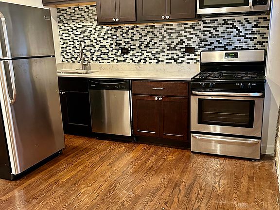 2nd image of 1143 N Mozart St APT 3R