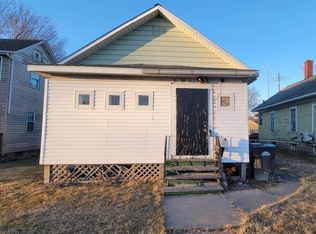 556 1st Ave, Clinton, IA 52732