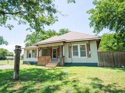 204 S Britton St, Tom Bean, TX, 75489
