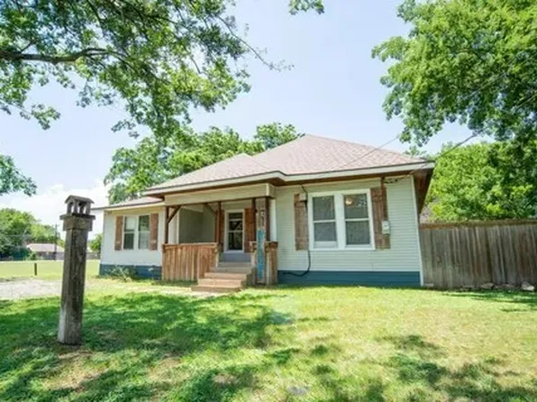 204 S Britton St, Tom Bean, TX 75489