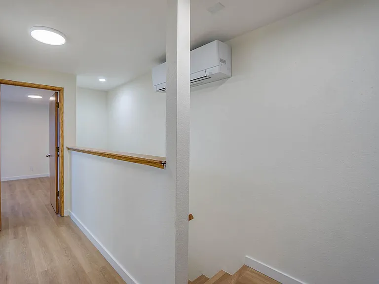 7600 NE Vancouver Mall Dr — Photo 33