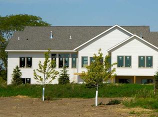 3715 Union Dr SW, Cedar Rapids, IA 52404