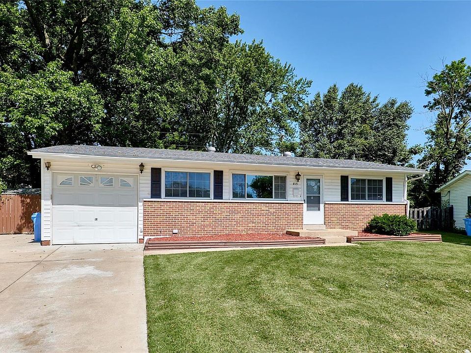 1st image of 815 Campion Ln